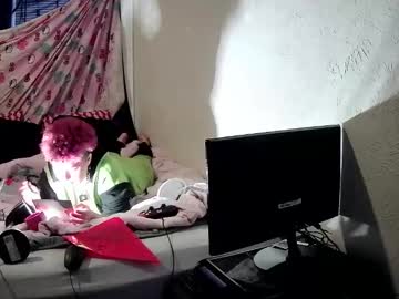 Dizzinsweatyy Chaturbate stream image from July 14, 2025
