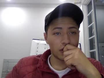 Alejo25041 Chaturbate stream image from July 15, 2025
