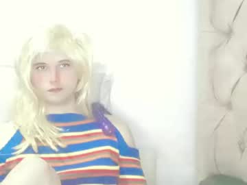 Sakuratrans Chaturbate stream image from July 15, 2025