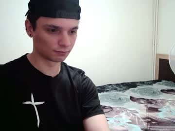 Cuteryan02 Chaturbate stream image from July 15, 2025