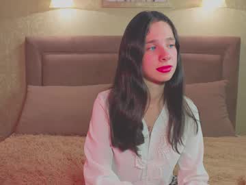 Winonastusse Chaturbate stream image from July 15, 2025