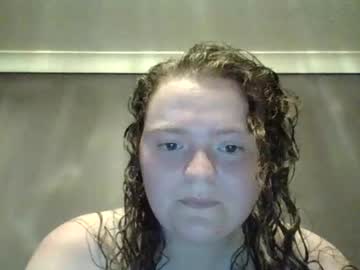 Lullure Chaturbate stream image from July 15, 2025