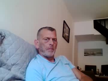 Subdressup Chaturbate stream image from July 15, 2025