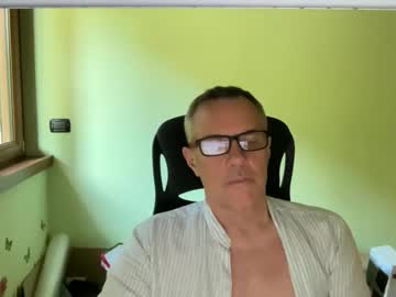 Niceshy_71 Chaturbate stream image from July 15, 2025