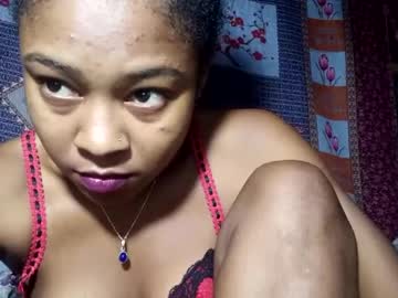 Warrenn884409 Chaturbate stream image from July 15, 2025