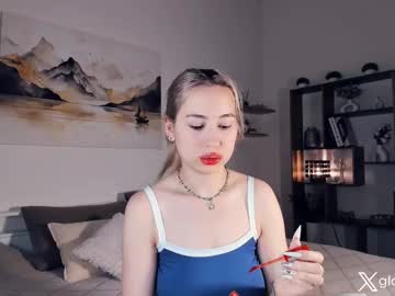 _Golden_Moon_ Chaturbate stream image from July 15, 2025