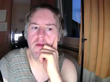 Manukuscheln Chaturbate stream image from July 15, 2025