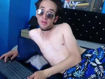 Milchel_Usaa Chaturbate stream image from July 15, 2025