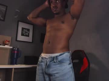 Adamart7 Chaturbate stream image from July 15, 2025