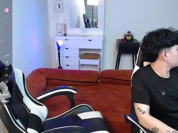 Wildbross Chaturbate stream image from July 16, 2025
