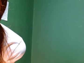 Roxiehood Chaturbate stream image from July 16, 2025