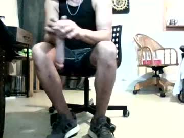 Crazy4feetmanic Chaturbate stream image from July 16, 2025