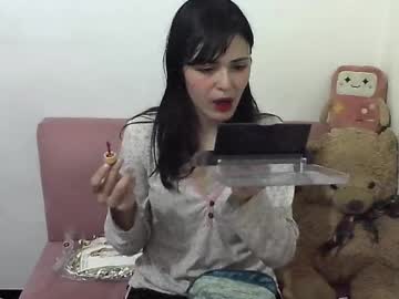 Whitevampiree Chaturbate stream image from July 16, 2025