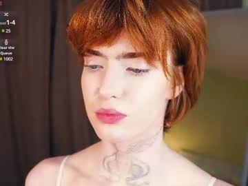 Hazelasteve Chaturbate stream image from July 16, 2025
