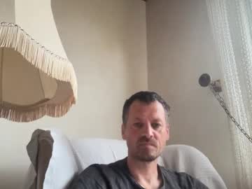 Loverzb Chaturbate stream image from July 16, 2025