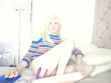 Sakuratrans Chaturbate stream image from July 16, 2025