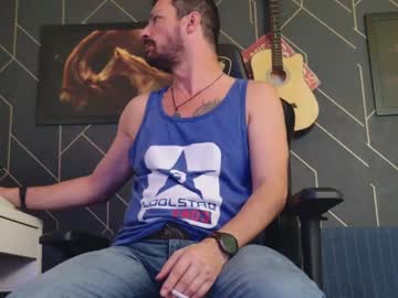 Aaronbomer Chaturbate stream image from July 16, 2025