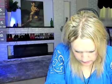 Mariemlui Chaturbate stream image from July 16, 2025