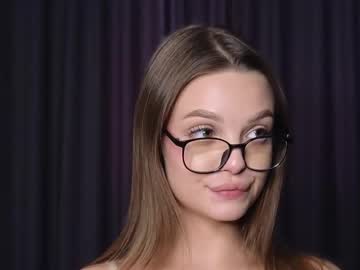 Leylalend Chaturbate stream image from July 16, 2025
