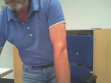 Lovmann Chaturbate stream image from July 16, 2025