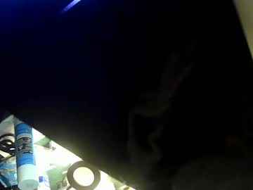 Foxhillguy Chaturbate stream image from July 16, 2025