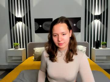 Lauraellinss Chaturbate stream image from July 16, 2025