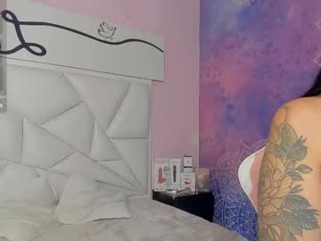 Carlabonnet Chaturbate stream image from July 16, 2025