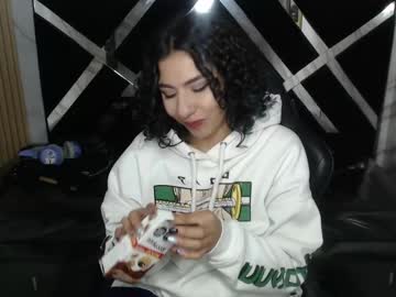 Mauvixen_V Chaturbate stream image from July 16, 2025
