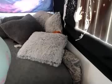 Karinakummings Chaturbate stream image from July 16, 2025