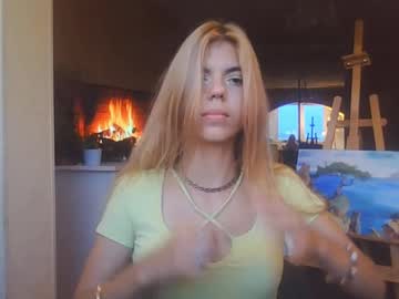 Starry_Kitten Chaturbate stream image from July 16, 2025