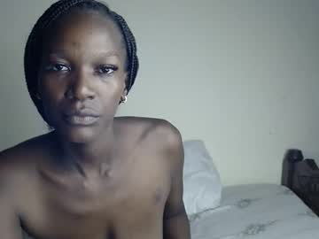 Pettite_Cora1 Chaturbate stream image from July 16, 2025