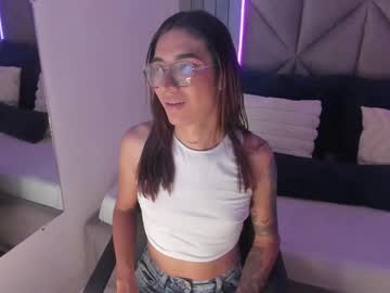 Lauraagomezz__ Chaturbate stream image from July 16, 2025