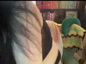 Darlingchigirl Chaturbate stream image from July 16, 2025