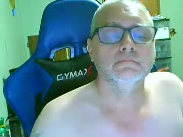 Gadude45 Chaturbate stream image from July 17, 2025