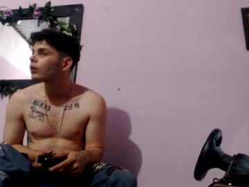 Hot_Lovesex Chaturbate stream image from July 17, 2025