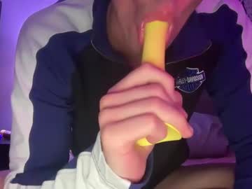 Natekensington Chaturbate stream image from July 17, 2025