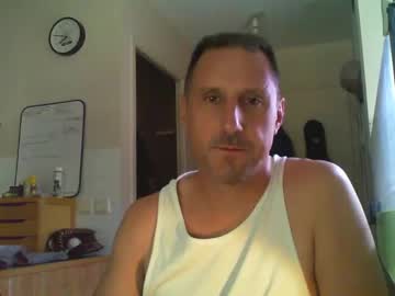 Jef74700 Chaturbate stream image from July 17, 2025