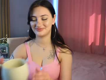 Noshydowy Chaturbate stream image from July 17, 2025