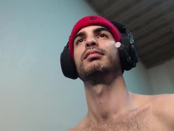 Therazhanen Chaturbate stream image from July 17, 2025