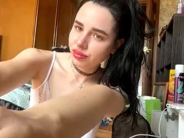 Love_Shimmer Chaturbate stream image from July 17, 2025