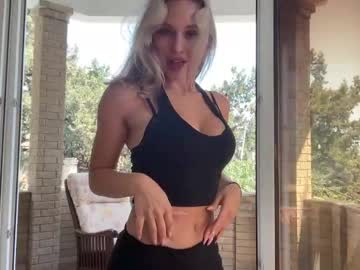 Roselyn_Rose Chaturbate stream image from July 17, 2025