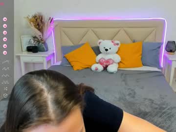 Angelawalton Chaturbate stream image from July 17, 2025