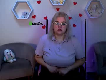 Lora_White_ Chaturbate stream image from July 17, 2025