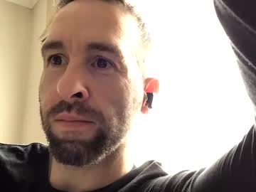 Mada82 Chaturbate stream image from July 17, 2025
