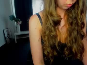 Milanastarrr Chaturbate stream image from July 17, 2025