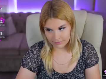 Angeldesiree Chaturbate stream image from July 17, 2025