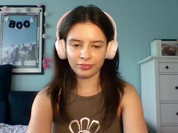 Laricenature Chaturbate stream image from July 17, 2025