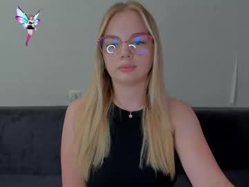 Mavkaxx Chaturbate stream image from July 17, 2025