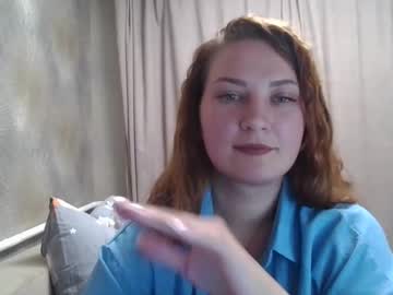 Cloudyluna Chaturbate stream image from July 17, 2025