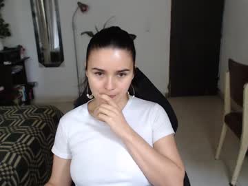 Katewinsex Chaturbate stream image from July 17, 2025